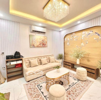 Mặt Phố Nguyễn Hy Quang-Đống Đa-55M*5Tang*Mt4.5-Ô Tô Tránh Vỉa Hè-Kinh Doanh Sầm Uất-Dt 1,4 Tỷ/Nam