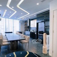 Nhà Phân Lô Mặt Tiền Khủng Hoàng Quốc Việt, 145M2X4T, Sân Ô Tô, Ô Chờ Thang Máy, Giá Chỉ 30 Tỷ