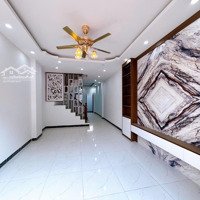 Trung Tâm Lại Yên - 50M Ra Chợ - Qua 1 Nhà Ra Đường Ô Tô Tránh.