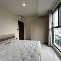 Cần Cho Thuê Nhanh Căn Hộ 2 Phòng Ngủsaigon Royal Quận 4 Giá Rẻ. Liên Hệ: 0909024895