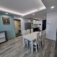 Chính Chủ Cho Thuê 2 Ngủ Full Đồ 80M2 Chung Cư One 18 Phố Ngọc Lâm Giá Bán 13.5 Triệu: Liên Hệ: 0916393862
