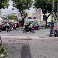 Tìm Nhà Kinh Doanh Văn Phòng Công Ty Không Thể Bỏ Lỡ Căn Nhà 12M Ngang Này