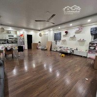 Bán Căn Hộ Chung Cư Gia Thụy 102M2 6 Tỷ Full Nội Thất, Gần Trường Học, Ở Ngay