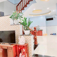 Kẹt Tiền Bán Gấp Nhà 4 Tầng, 4 Phòng Ngủđối Diện Global City Chỉ 8, X Tỷ