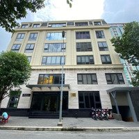 Hàng Kín -Mt Nội Bộ Lý Tự Trọng Thương Hiệu - P. Bến Thành - 8.6X18M - 7 Lầu - 170 Triệu - 36 Tỷ