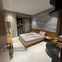 Bán Biệt Thự Đẹp Ở Ngayhẽm Xe Hơinguyễn Trọng Tuyển Gần Sân Bay,Diện Tích8X22 3 Lầu Đẹp Chỉ 33,9 Tỷ