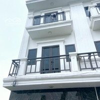 Chị Em Cần Bán Nhà 3 Tầng Đồng Hòa. Ô Tô Đỗ Cửa, Sát Hàng Loạt Dự Án Mới Của Kiến An, Full Tiện Ích