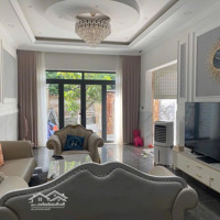 Bán Biệt Phủ Đẹp Phong Thuỷ Tốt Full Công Năng 3 Tầng 4 Phòng Ngủ 6 Vệ Sinhhẻm 6M Sạch Đẹp (8X20M Nở Hậu)