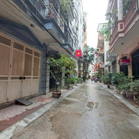 Trung Tâm Đống Đa Phân Lô Ô Tô Tránh, Dừng Đỗ, Vỉa Hè, Sổ Đẹp Nhà Dân Xây Chỉ 8Tỷ 690 Triệu