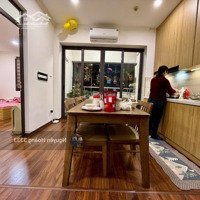 Hoàng 3333 Giá Thật. Bán Cc Royal City, 133M2, 2 Phòng Ngủ 2 Vệ Sinh Pháp Lý Đầy Đủ, Nội Thất Cơ Bản, View Đẹp