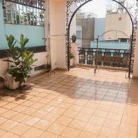 BÁN NHÀ HUỲNH VĂN BÁNH – Q.PHÚ NHUẬN –4 TẦNG BÊ TÔNG KIÊN CỐ - 6 PN 6 WC - HẺM XE TẢI ĐẬU - HẺM THÔNG
