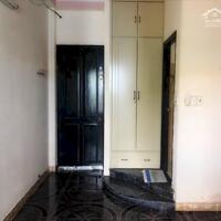 BÁN NHÀ HUỲNH VĂN BÁNH – Q.PHÚ NHUẬN –4 TẦNG BÊ TÔNG KIÊN CỐ - 6 PN 6 WC - HẺM XE TẢI ĐẬU - HẺM THÔNG