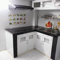 BÁN NHÀ HUỲNH VĂN BÁNH – Q.PHÚ NHUẬN –4 TẦNG BÊ TÔNG KIÊN CỐ - 6 PN 6 WC - HẺM XE TẢI ĐẬU - HẺM THÔNG