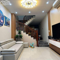 Chính Chủ Cần Bán Gấp Nhà Phố Việt Hưngdiện Tích45M, 4 Tầng, Mt4, Ô Tô Vào Nhà Đường 12M