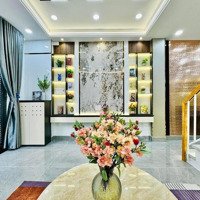 Chính Chủ Gấp Căn Nhà Gò Công, Phường 13, Quận 5.Diện Tích80M2, Giá Bán 2 Tỷ 450 Đang Cho Thuê, Sổ Hồng Riêng
