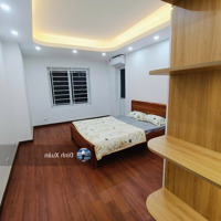 Hiếm! Bán Tập Thể Mặt Phố Láng Hạ- 55M, Full Đồ Ở Ngay, Chỉ 2,98 Tỷ