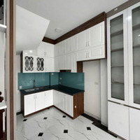 Bàn Giao Nhà 5 Tầng View Hồ - Giá Chỉ Loanh Quanh 5 Tỷ