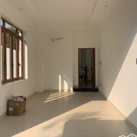 Cho Thuê Biệt Thự Nguyên Căn Đường Liên Phường, Gần Dự Án Global City, Nhà Mới Xây Ở Liền