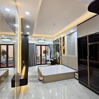 Bán Gấp Nhà Phố 8/3 Phân Lô Oto Vào Nhà Thoải Mái 80M 17,5 Tỷ Thang Máy Chạy Vù Vù.