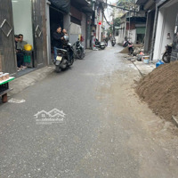 Chính Chủ Bán Nhà Đẹp Cầu Thang Máy Fun Nội Thất Tư Đình Long Biên Hà Nội 45M2