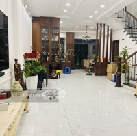 Lakeview City Nhà Phốdiện Tích6X20M 3 Lầu View Công Viên Full Nội Thất Đầy Đủ 4 Phòng Ngủgiá Bán 35 Triệu Liên Hệ: 0902872670