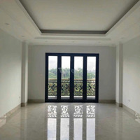 Cho Thuê Nhà Riêng Phố Chùa Bộc, Đống Đa.diện Tích40M, 5 Tầng, Thông Sàn, Mới 100%. 32 Triệu