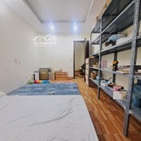 Nhà Dân Xây Trịnh Văn Bô -Phương Canh- Ô Tô Đỗ Cổng -Gần Bãi Đỗ Xe -Mặt Ngõ Thông Diện Tích 30 M .