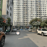 Cần Bán Lô Góc Cực Đẹp Kinh Doanh Tốt Tại Tt Trâu Quỳ,Diện Tích70M2, Khổ Vuông Vắn, Đường Lớn.