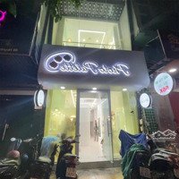 Số 10 Huỳnh Thúc Kháng Do Không Sử Dụng Hết Diện Tích Toà Nhà Nên Cho Thuê Lại Tầng 2,3, Rooftop