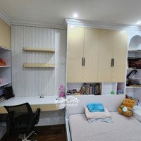 Bán Nhà Riêng Huỳnh Thúc Kháng. Lô Góc Thoáng Sáng, Full Nội Thất, Ngõ Thông Rộng 2M, Cách Ô Tô 50M