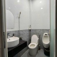 Hẻm Xe Tải Có Nội Thất 1 Trệt 2 Lầu Sân Thượng Gồm 4 Phòng Ngủ- 3 Vệ Sinhgần Chợ Tân Trụ