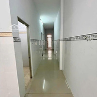 Cho Thuê Nhà Khu Dân Cư Hiệp Thành 3, Thủ Dầu Một, Bình Dương, Đường Nhựa Lớn Nhà Gồm 2 Phòng Ngủ