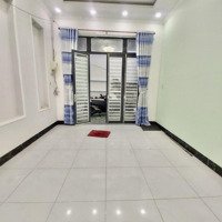 Bán Nhà Lầu 2 Phòng Ngủ Sổ Hoàn Công Nhà Gần Trường Đại Hct Cách Lộ Oto 30M Lộ Trước Nhà 3M Giá Rẻ