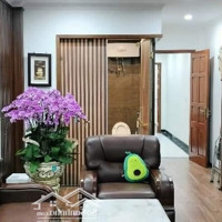 Bán Nhà Phạm Văn Đồng, 35M2, Phân Lô, Ô Tô, Nội Thất Chủ Tặng, Nhỉnh 5Tỷ.