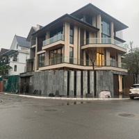 Cho Thuê Biệt Thự Dịch Vọng Hậu, 200M2, 4 Tầng, Lô Góc, Nhà Mới, 70 Triệu