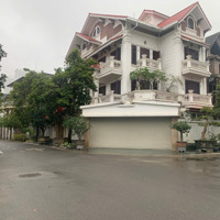 Cho Thuê Biệt Thự Dịch Vọng Hậu, 200M2, 4 Tầng, Lô Góc, Nhà Mới, 70 Triệu