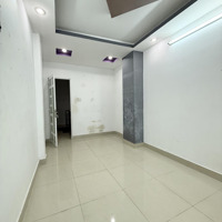 Giá Hơn 4 Tỷ Nguyễn Văn Cừ Quận 1 -Diện Tích30M2 4 Tầng 3 Phòng Ngủhẻm 3M Cách Ô Tô 30M