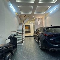 Cho Thuê Nhà Mặt Phố Mới Toanh ,Có Thang Máy Tại Phố Hoàng Cầu, Diện Tích: 70M2 X 6 Tầng.giá 35 Triệu/Th