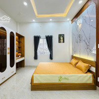 Chủ Ký Gửi Nhà Nguyễn Tiểu La, Q10, Giá Tl/48M2, Có Hợp Đồng Cho Thuê 17 Triệu/Th. Liên Hệ: 0922811690 Ngân