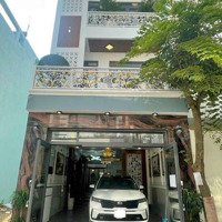 Thua Lỗ Bán Gấp Nhà Nguyễn Văn Hưởng,Thảo Điền, Q2-Giá:5,6Tỷ/100,8M2 (5,6X18M).Kc 3Lầu 5 Phòng Ngủhđt 30 Triệu