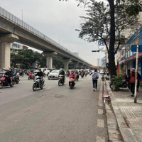 Nhỉnh 400 Triệu/M2 Nhà Mặt Phố Cầu Giấy Vị Trí Đắc Địa, Mặt Tiền Rộng. 0923916888