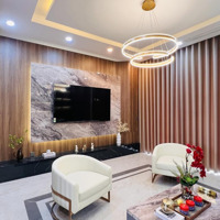 Hot! Nhà Phố Kinh Doanh Quanh Năm, 7M Mặt Tiền, Ngã Tư Lê Lợi, Nguyễn Chí Thanh - Sẵn Sổ