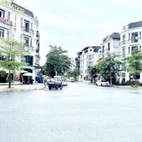 Cho thuê nhà phố Thuận An-Trâu Quỳ, 180m2 mtien 12m đường 30m mặt hồ 9ha.0982852808