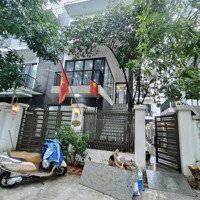 Cho Thuê Nhà Biệt Thự Eden Rose Nguyễn Xiển.diện Tích125M Đất, Xd 75M, 4Tầng,Mặt Tiền8M, Đồ Cơ Bản. 25 Tr/Th