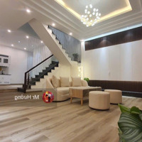 Bán Nhà 4 Tầng Đường 5M Sau Lưng Mặt Tiền Biển Đường Hoàng Sa. Diện Tích: 8,8M X 12M.