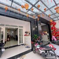 Bán nhà 5 Tầng Thang Máy Cao Cấp CMT8 Q.10 - M NỞ HẬU 5M x 20M  Ôtô 16 Chỗ Chạy Ngang Nhà - Nhỉnh 16 Tỷ.