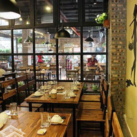 Cho Thuê Nhà Mặt Phố Phạm Tuấn Tài . Diện Tích: 180M2X7T. Mt: 9M