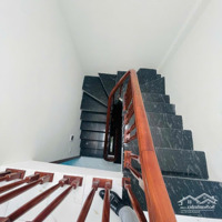 Cần Bán Nhà Gấp Gần Tt Mỹ Đình, 5 Tầng, Lô Góc, Oto Đỗ Cửa, 40M2 Giá Bán 5 Tỷ X
