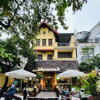 Vị Trí Đắc Địa Cho Thuê Nhà Mặt Phố Nguyễn Văn Huyên 140M 4Tầng,Mặt Tiềnrộng 8M Phù Hợp Vp Phòng Khám..