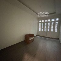 Cho Thuê Nhà Ngõ Phố Lạc Trung, Ô Tô Đỗ. Diện Tích 110M2 X 3,5 Tầng. Mặt Tiền 8M. Giá Bán 45 Triệu